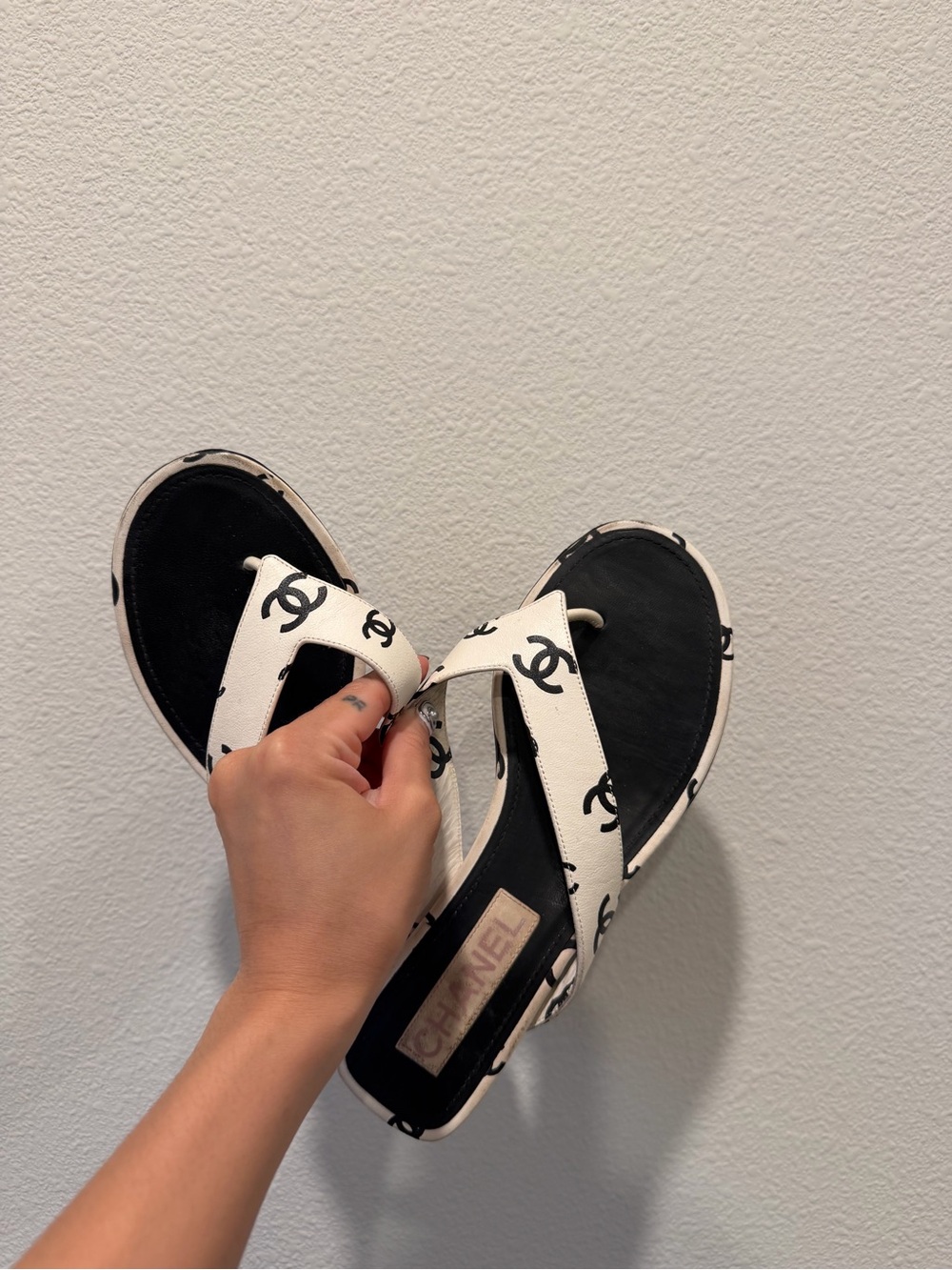 CHANEL flip flop sandals.